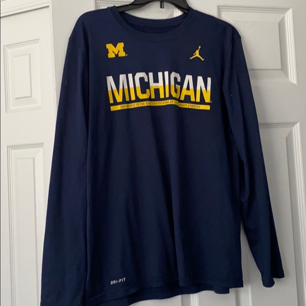 Men’s long sleeve Michigan shirt